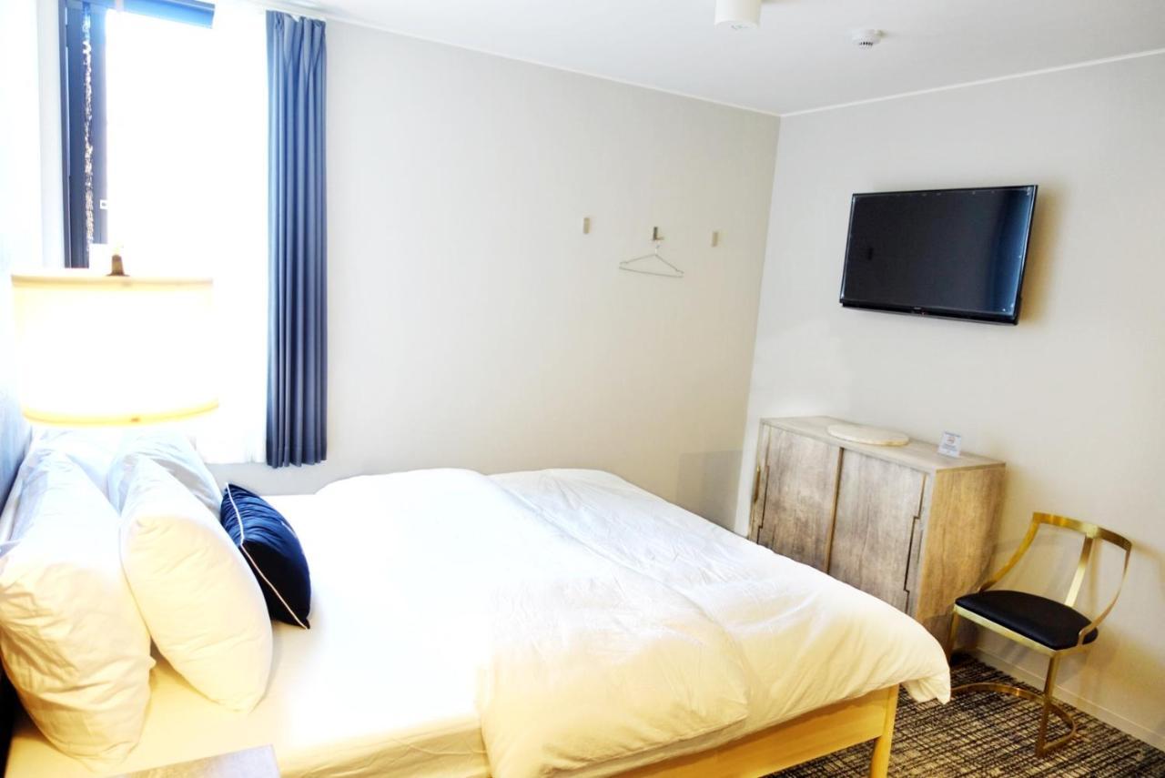 The Barn Tokyo Hotel Екстериор снимка